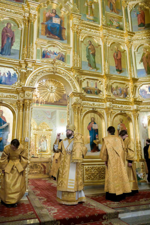 Митрополит Игнатий совершил всенощное бдение в Покровском соборе г. Саратова
