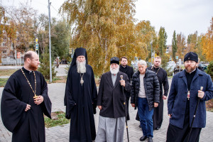 Митрополит Павел и митрополит Игнатий посетили Георгиевский храм г. Покровска