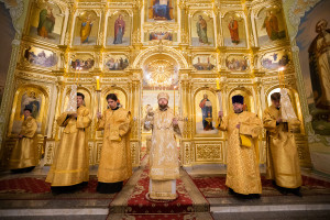 Митрополит Игнатий совершил всенощное бдение в Покровском соборе г. Саратова