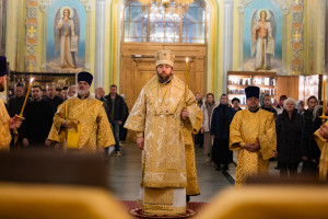 Митрополит Игнатий совершил всенощное бдение в Покровском соборе г. Саратова