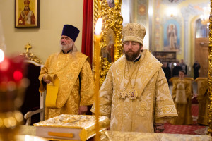 Митрополит Игнатий совершил всенощное бдение в Покровском соборе г. Саратова