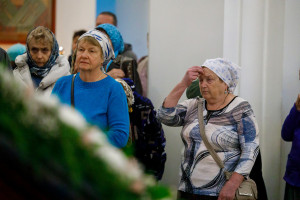 Митрополит Игнатий совершил Божественную литургию в храме святителя Тихона Задонского г. Саратова