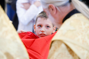 Митрополит Игнатий совершил Божественную литургию в храме святителя Тихона Задонского г. Саратова