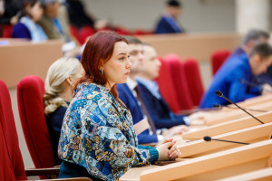Митрополит Игнатий принял участие в расширенном рабочем заседании в Саратовской областной думе