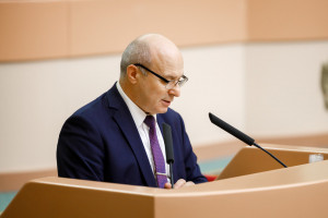 Митрополит Игнатий принял участие в расширенном рабочем заседании в Саратовской областной думе
