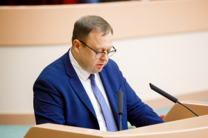 Митрополит Игнатий принял участие в расширенном рабочем заседании в Саратовской областной думе