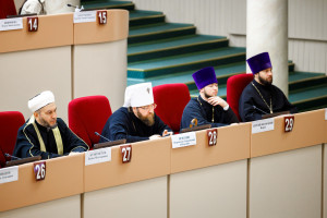 Митрополит Игнатий принял участие в расширенном рабочем заседании в Саратовской областной думе