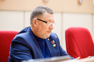 Митрополит Игнатий принял участие в расширенном рабочем заседании в Саратовской областной думе