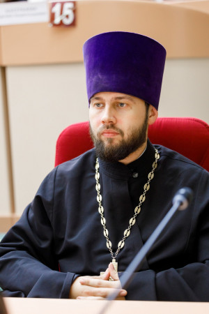 Митрополит Игнатий принял участие в расширенном рабочем заседании в Саратовской областной думе