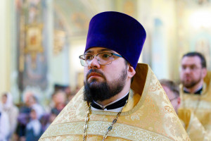 Митрополит Игнатий совершил детскую Литургию в Покровском соборе г. Саратова
