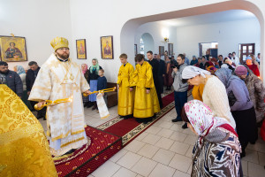 Митрополит Игнатий совершил Божественную литургию в храме Архангела Михаила г. Аткарска
