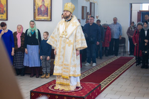 Митрополит Игнатий совершил Божественную литургию в храме Архангела Михаила г. Аткарска