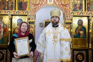Митрополит Игнатий совершил Божественную литургию в храме Архангела Михаила г. Аткарска