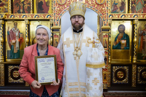 Митрополит Игнатий совершил Божественную литургию в храме Архангела Михаила г. Аткарска
