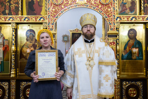Митрополит Игнатий совершил Божественную литургию в храме Архангела Михаила г. Аткарска