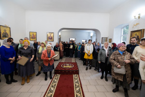 Митрополит Игнатий совершил Божественную литургию в храме Архангела Михаила г. Аткарска