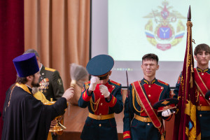 Клирик Саратовской епархии поздравил кадетов с принятием присяги