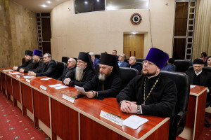 Архипастыри и пастыри Саратовской митрополии приняли участие в заседании Совета по взаимодействию с национальными и религиозными объединениями при губернаторе Саратовской области
