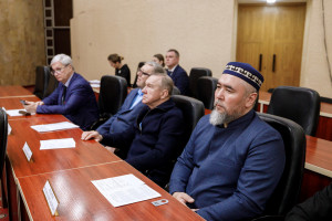 Архипастыри и пастыри Саратовской митрополии приняли участие в заседании Совета по взаимодействию с национальными и религиозными объединениями при губернаторе Саратовской области