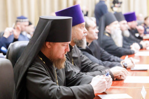 Архипастыри и пастыри Саратовской митрополии приняли участие в заседании Совета по взаимодействию с национальными и религиозными объединениями при губернаторе Саратовской области