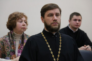Состоялась секция «Просвещение и вызовы современной теологии»