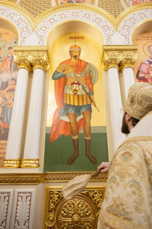Архиереи Саратовской митрополии совершили Божественную литургию в соборном храме святителя Спиридона Тримифунтского г. Саратова