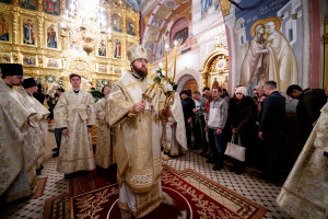 Ночное рождественское богослужение в Свято-Троицком кафедральном соборе г. Саратова