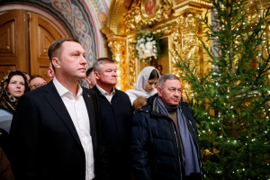Ночное рождественское богослужение в Свято-Троицком кафедральном соборе г. Саратова