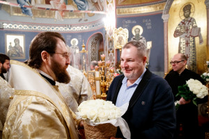 Ночное рождественское богослужение в Свято-Троицком кафедральном соборе г. Саратова