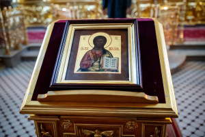 Великое повечерие с чтением Великого покаянного канона преподобного Андрея Критского в Свято-Троицком кафедральном соборе г. Саратова