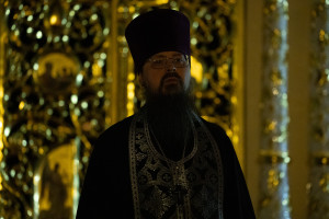 Митрополит Игнатий совершил великое повечерие с чтением Великого покаянного канона преподобного Андрея Критского в Свято-Духовском соборе г. Саратова