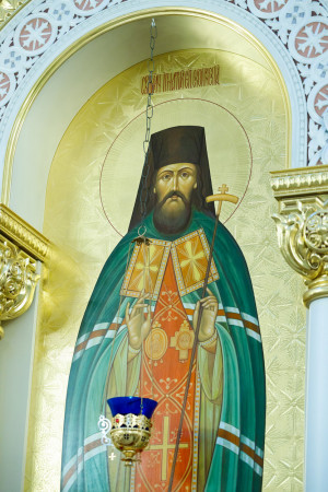 Митрополит Игнатий совершил Божественную литургию в соборном храме святителя Спиридона Тримифунтского г. Саратова