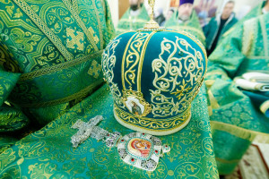 Митрополит Игнатий совершил Божественную литургию в соборном храме святителя Спиридона Тримифунтского г. Саратова