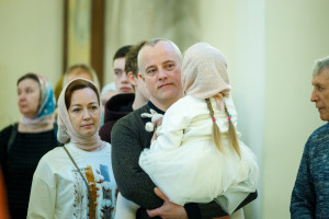 Митрополит Игнатий совершил Божественную литургию в соборном храме святителя Спиридона Тримифунтского г. Саратова