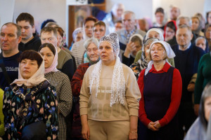 Митрополит Игнатий совершил Божественную литургию в Петропавловском храме г. Саратова