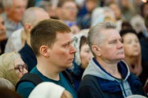 Митрополит Игнатий совершил Божественную литургию в Петропавловском храме г. Саратова