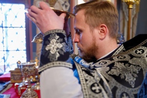 Митрополит Игнатий совершил Литургию Преждеосвященных Даров в Свято-Троицком кафедральном соборе г. Саратова