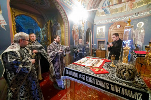 Митрополит Игнатий совершил Литургию Преждеосвященных Даров в Свято-Троицком кафедральном соборе г. Саратова