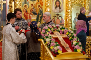 Митрополит Игнатий совершил Литургию Преждеосвященных Даров в Свято-Троицком кафедральном соборе г. Саратова