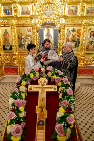 Митрополит Игнатий совершил Литургию Преждеосвященных Даров в Свято-Троицком кафедральном соборе г. Саратова