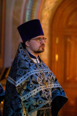 Митрополит Игнатий совершил Литургию Преждеосвященных Даров в Свято-Троицком кафедральном соборе г. Саратова