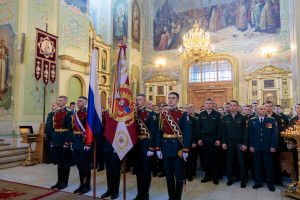 Митрополит Игнатий совершил Божественную литургию в Покровском соборе г. Саратова