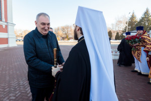 Митрополит Игнатий совершил Божественную литургию в Покровском соборе г. Саратова
