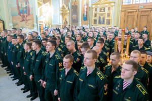 Митрополит Игнатий совершил Божественную литургию в Покровском соборе г. Саратова