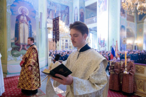 Митрополит Игнатий совершил Божественную литургию в Покровском соборе г. Саратова