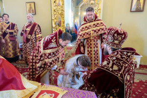 Митрополит Игнатий совершил Божественную литургию в Покровском соборе г. Саратова