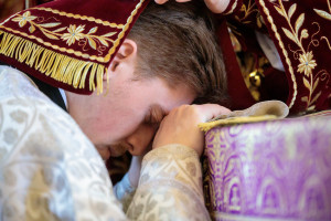 Митрополит Игнатий совершил Божественную литургию в Покровском соборе г. Саратова