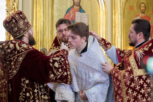 Митрополит Игнатий совершил Божественную литургию в Покровском соборе г. Саратова