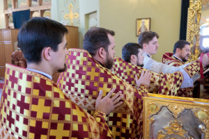 Митрополит Игнатий совершил Божественную литургию в Покровском соборе г. Саратова