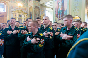 Митрополит Игнатий совершил Божественную литургию в Покровском соборе г. Саратова